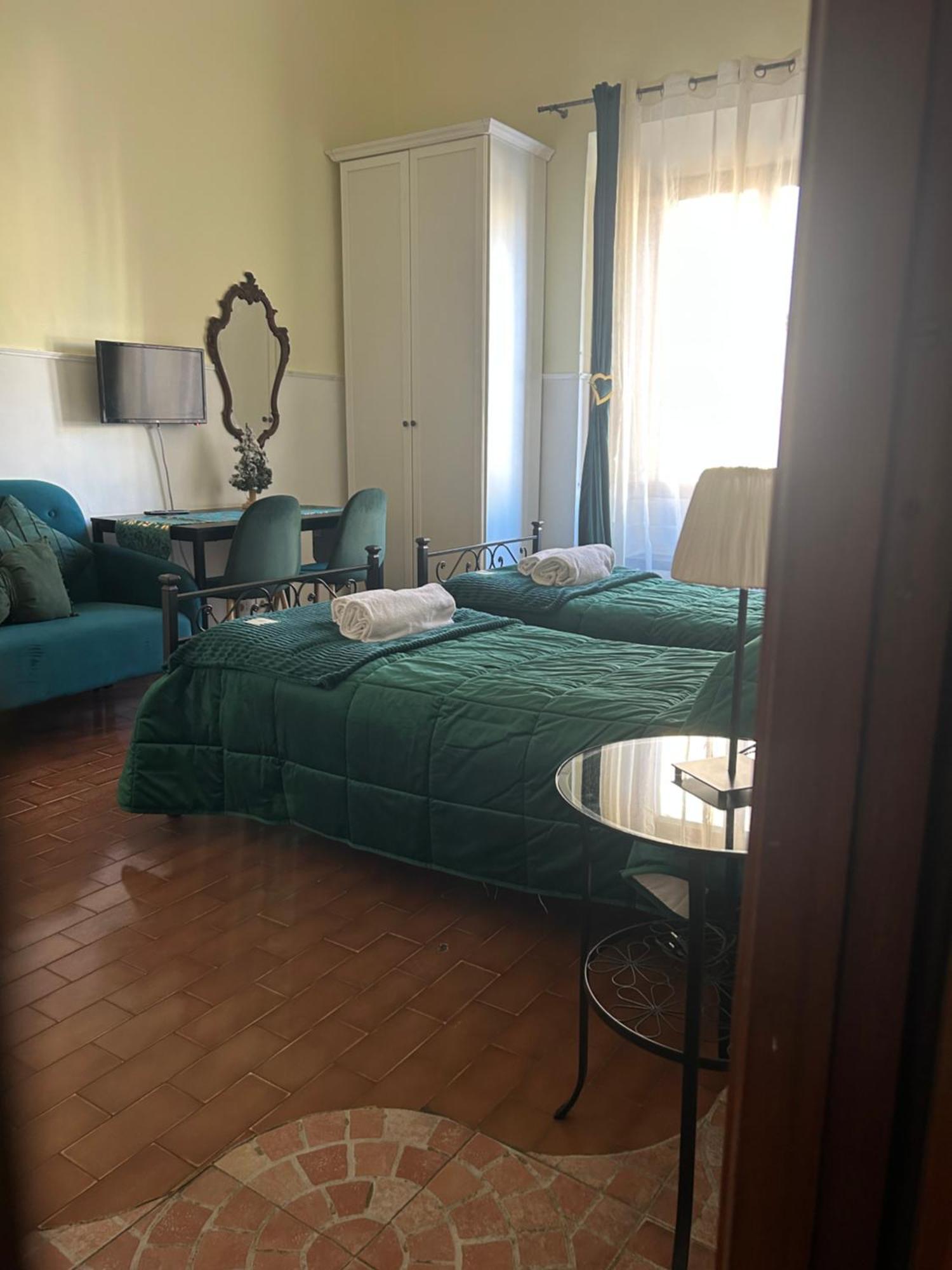 Glam Sm Maggiore Guest House Рим Экстерьер фото